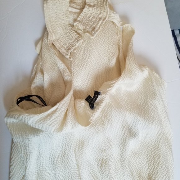 BeBe- Halter Blouse - Picture 4 of 4